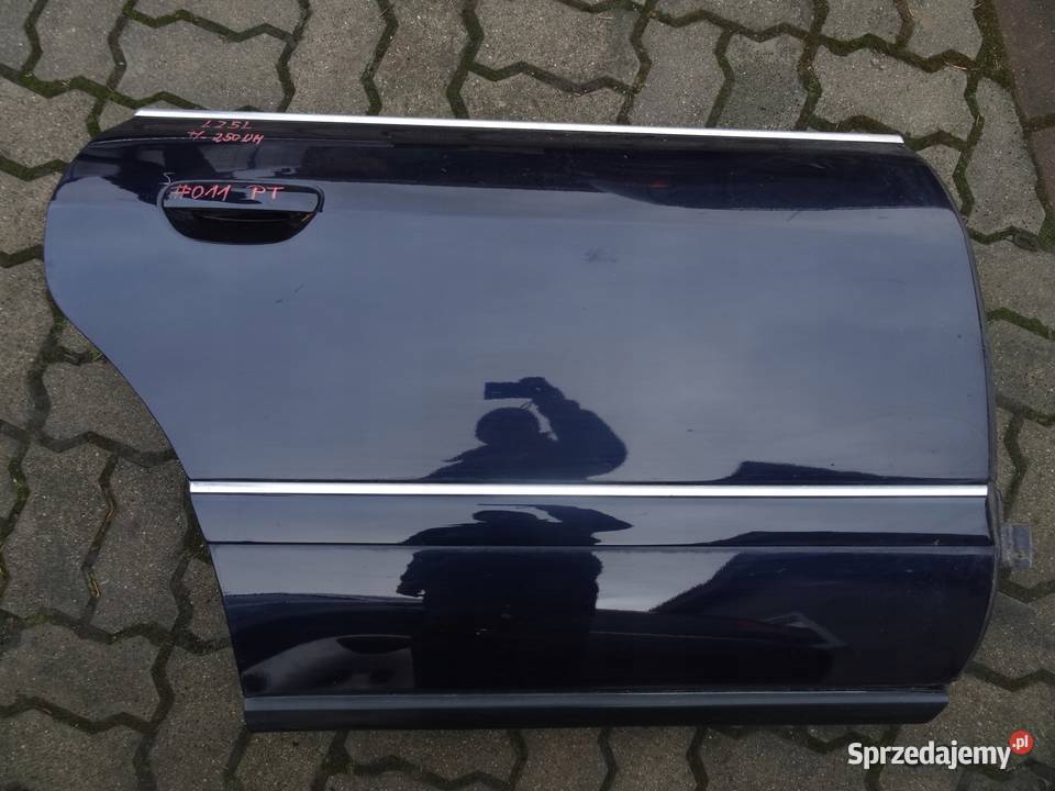 AUDI A8 D2 9902 DRZWI PRAWY TYL LZ5L 250UM Drzwi Przemęt