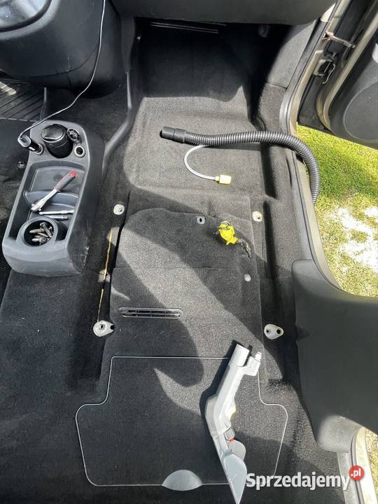 Pranie tapicerkisprzątanie samochodu Lubycza Królewska