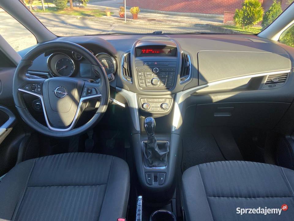 Bezwypadkowy Hak ładny zadbany EURO 6 manualna Kraków