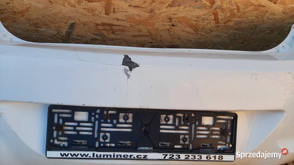 zderzak tylny hyundai i20 I tył sprzedam