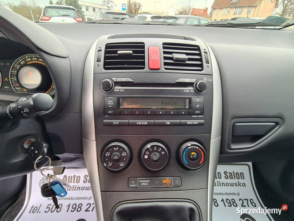 Toyota Auris 99 16 132 Klimatyzacja Halogeny światła przeciwmgielne Wągrowiec