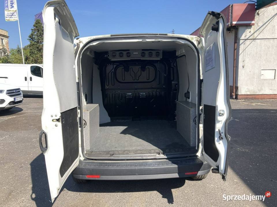Fiat Doblo Fiat Doblo 13 jtd ECO Flex chłodnia światła przeciwmgłowe dolnośląskie Syców