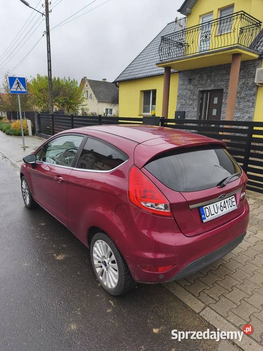 Do sprzedania Ford Fiesta mk7 zadbany fioletowy Górzyn