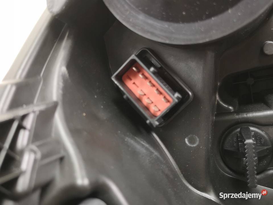 LAMPA LEWY PRZÓD CADILLAC BLS 20052010 93188525