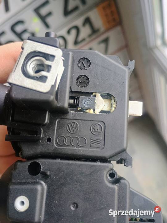 Manetka kierunkowskazów i tempomatu Audi A3 8P Radymno