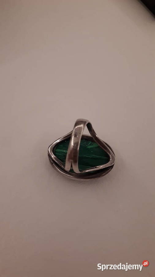 pierścionek srebrny z zielonym oczkiem srebro Radom