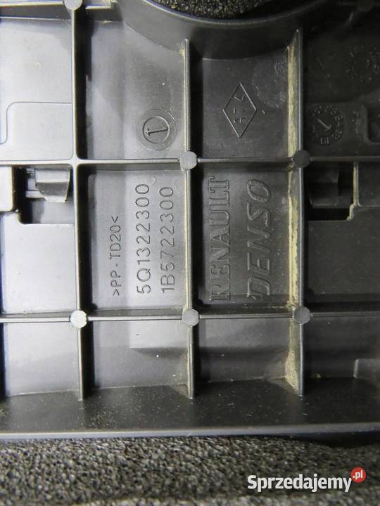 NAGRZEWNICA RENAULT ZOE 272702761R osobowe sprzedam