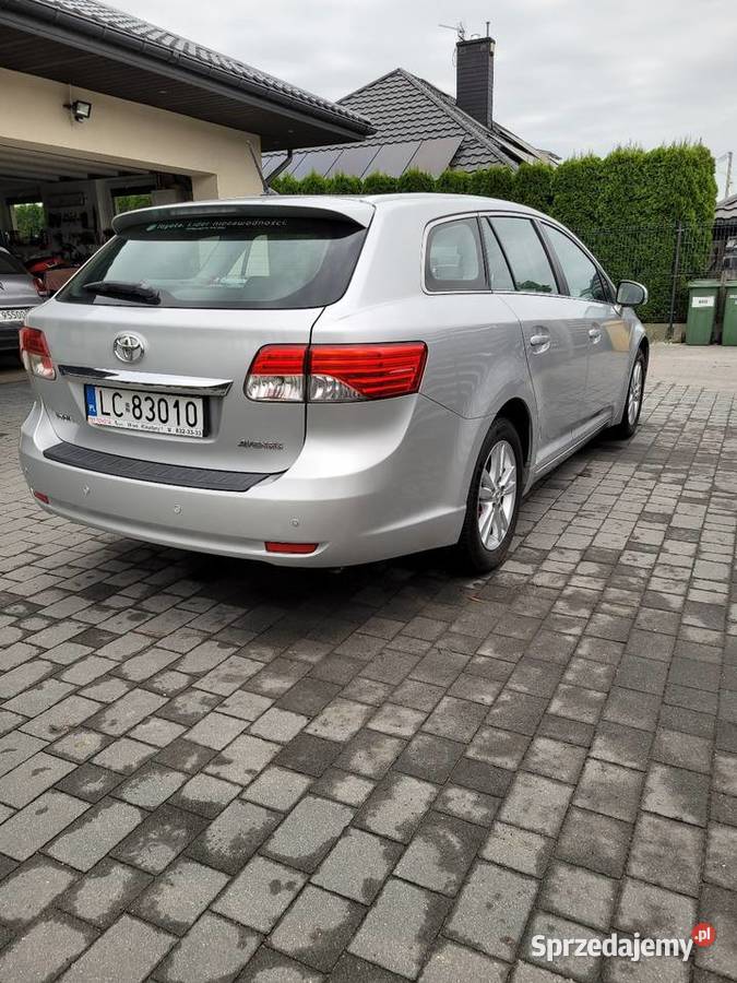 Toyota Avensis T27 kombi 20 diesel salon Polska światła do jazdy dziennej Chełm