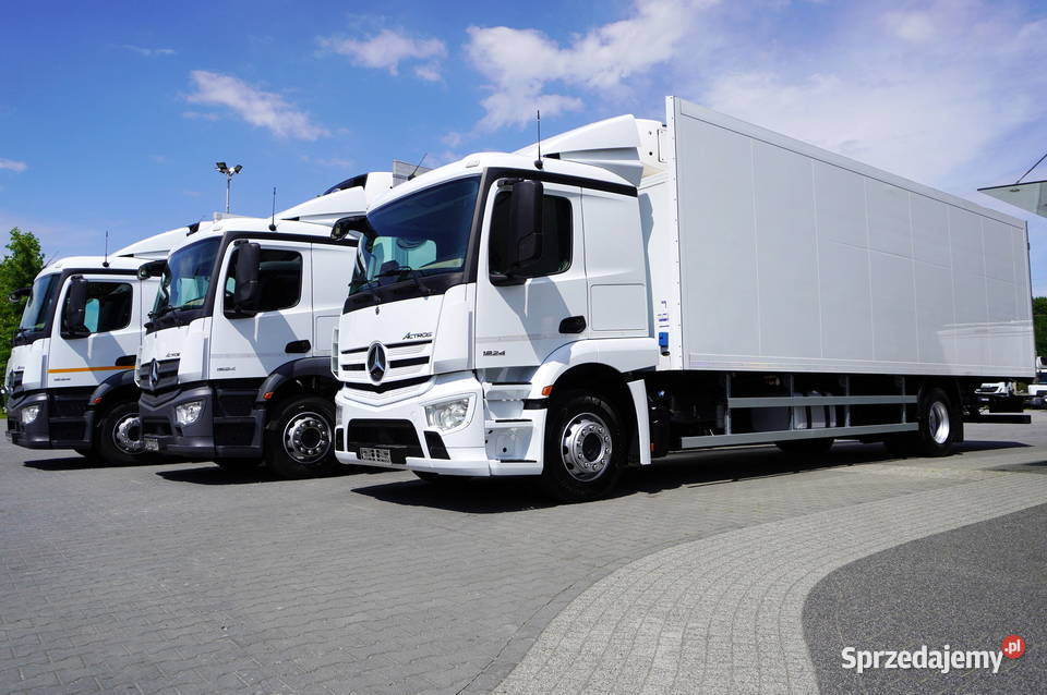 MercedesBenz Actros 1824 Chłodnia 22 EPAL blokada mostu