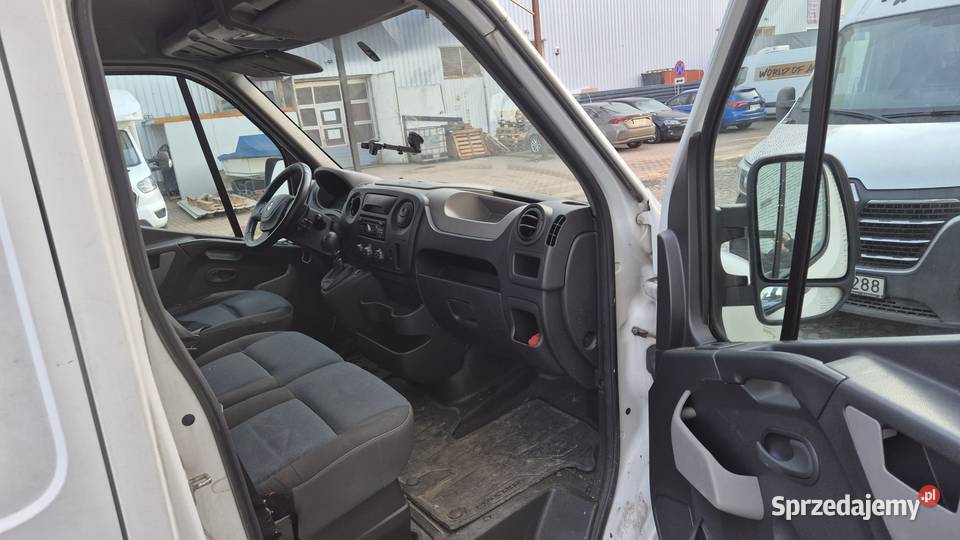 Sprzedam Renault Master 2300cm3 sprzedam