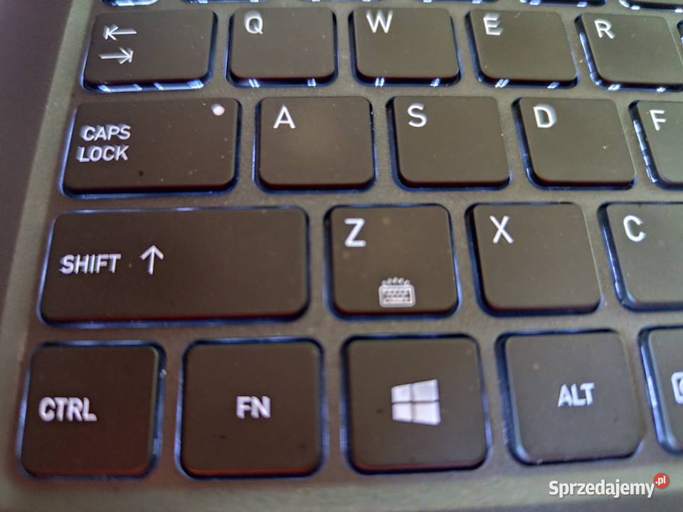 Laptop Toshiba Dynabook Ultra Szybki i5 w turbo Śmigiel