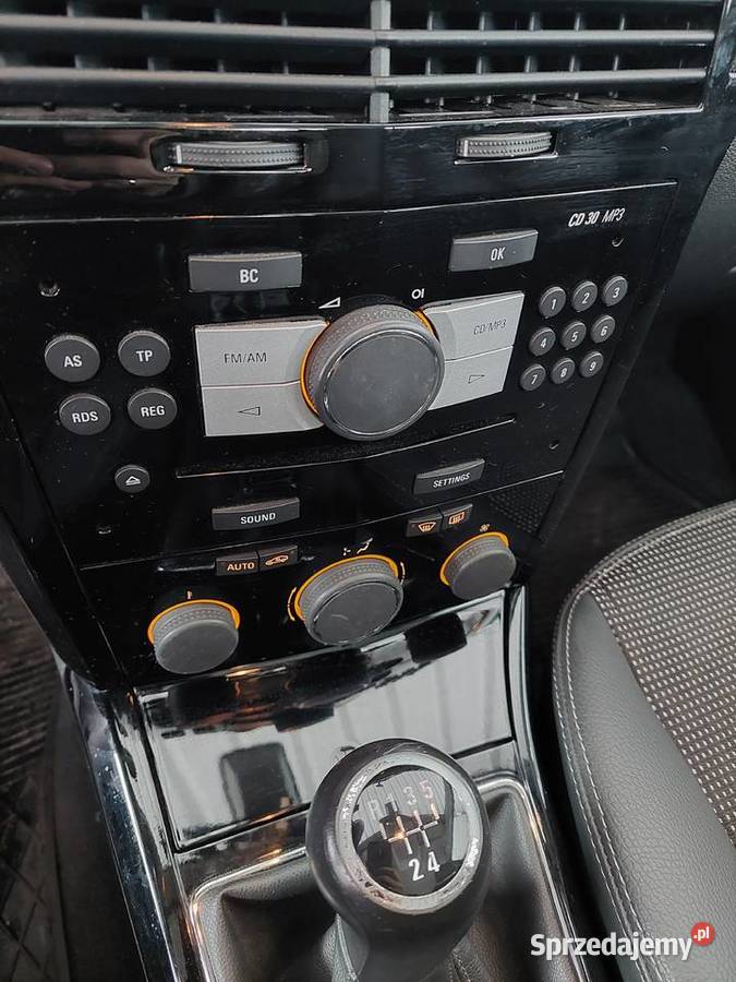 Opel Astra kombi 16 benzyna Cosmo hak SCT Skawina