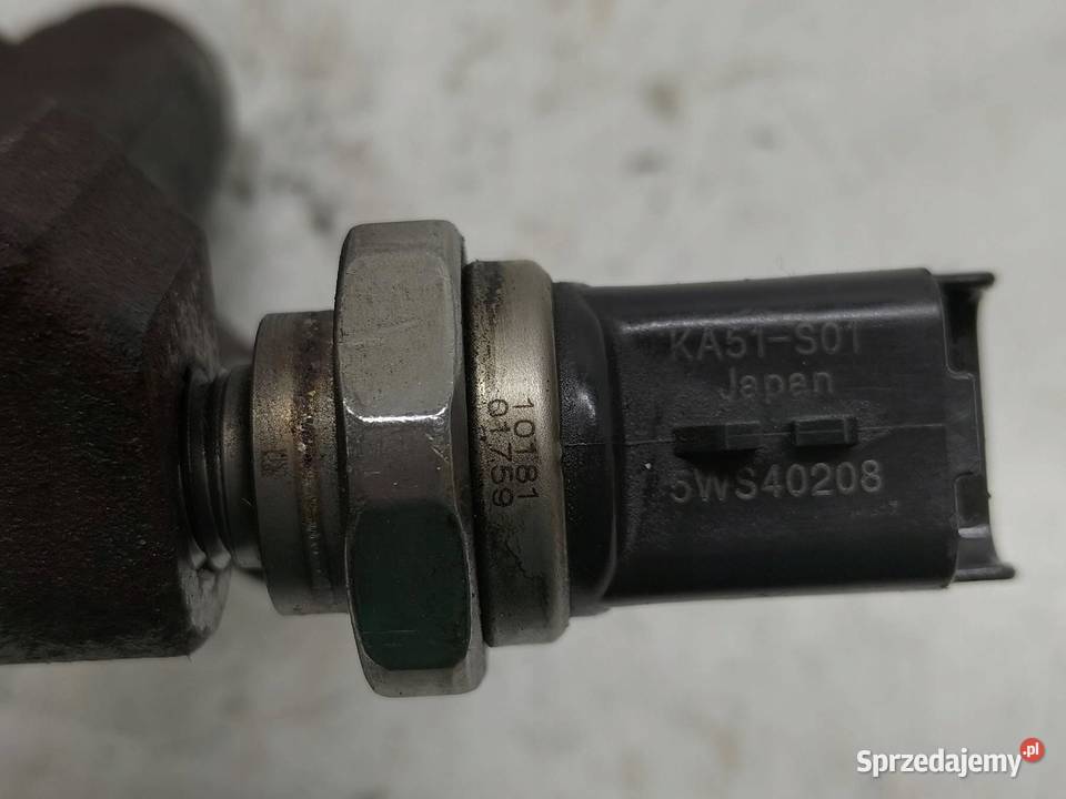 LISTWA WTRYSKOWA 8200296867 8200815617 15 DCI Rok produkcji 2008 Listwy wtryskowe