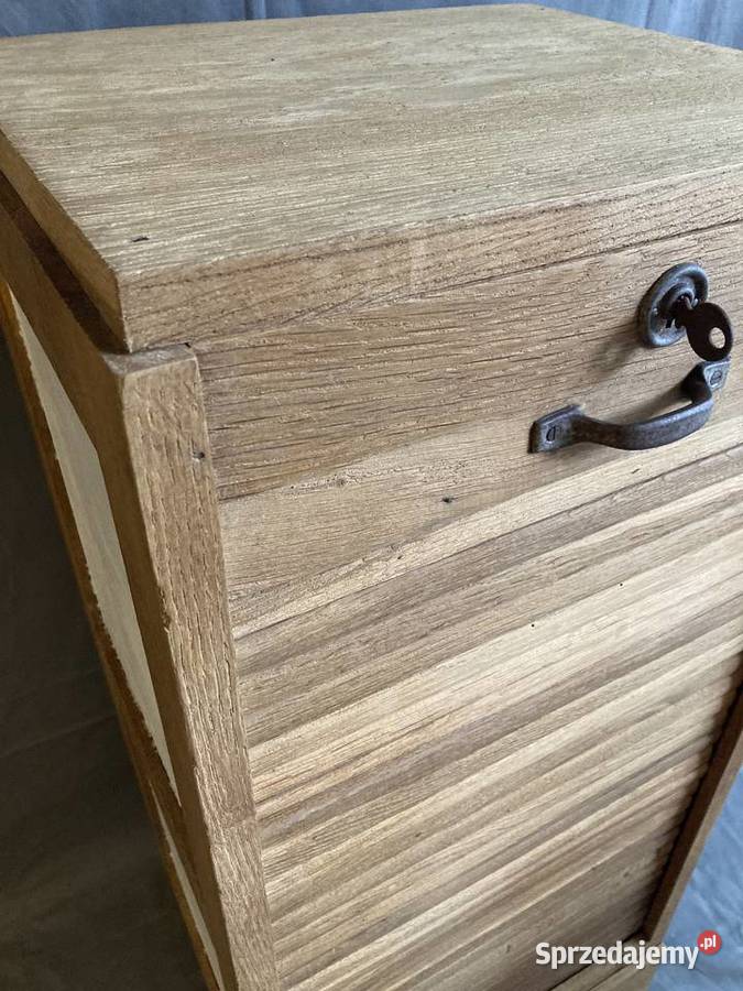 Drewniana szafka archiwum z roletą Kraków