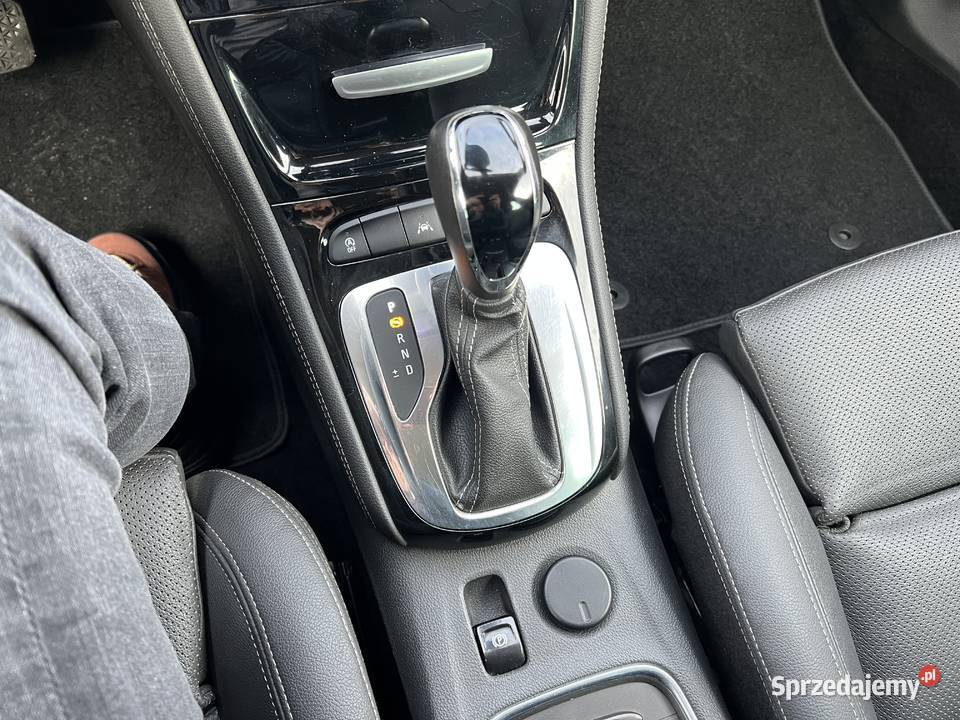 Opel Astra 14 BENZYNA Klimatronik Navi Ledy elektrochrom. lusterko wst. Konin