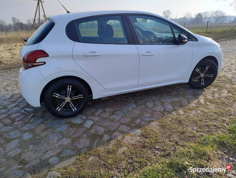 Peugeot 208 PureTech 68 Active Rok produkcji 2016 Grabów nad Prosną