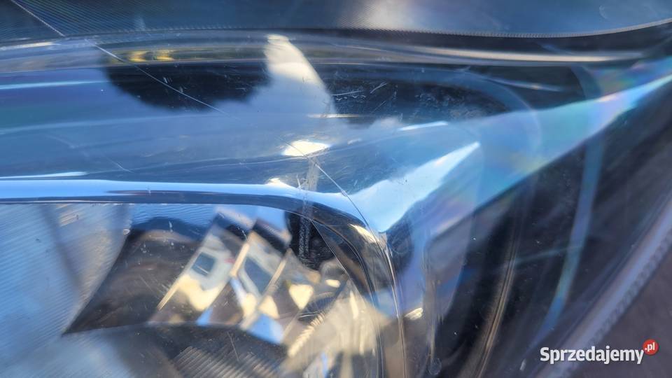 FORD FIESTA 7 VII MK7 LIFT REFLEKTOR LEWY LAMPA osobowe śląskie Ruda Śląska