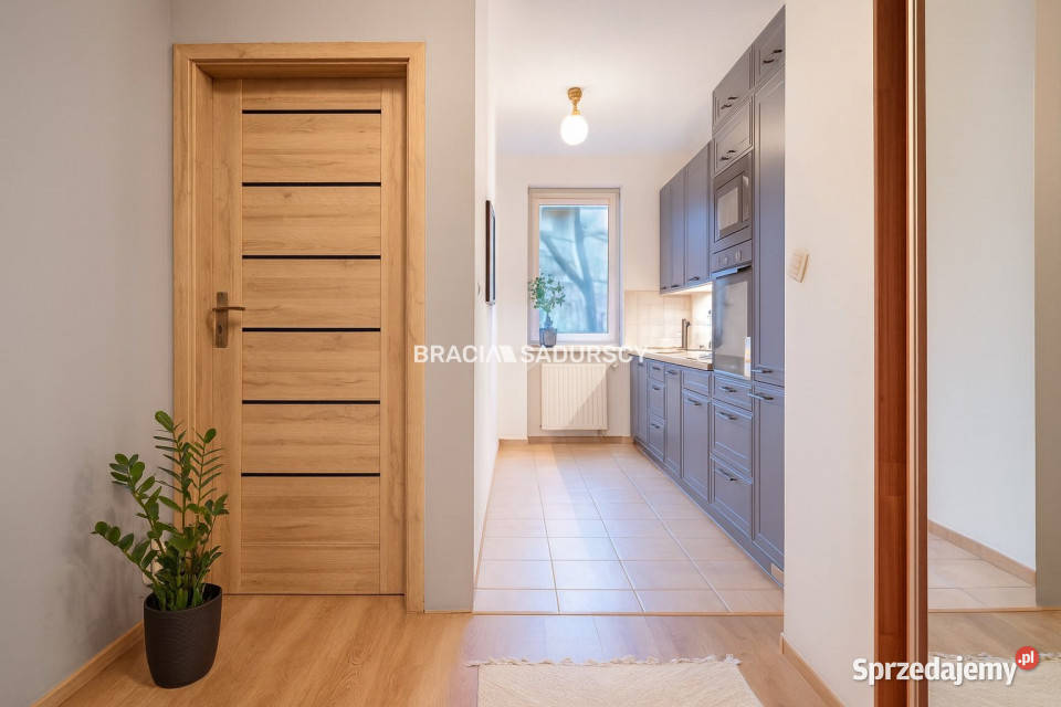 Mieszkanie 56m2 3 pokoje Kraków Marii i Sprzedaż małopolskie