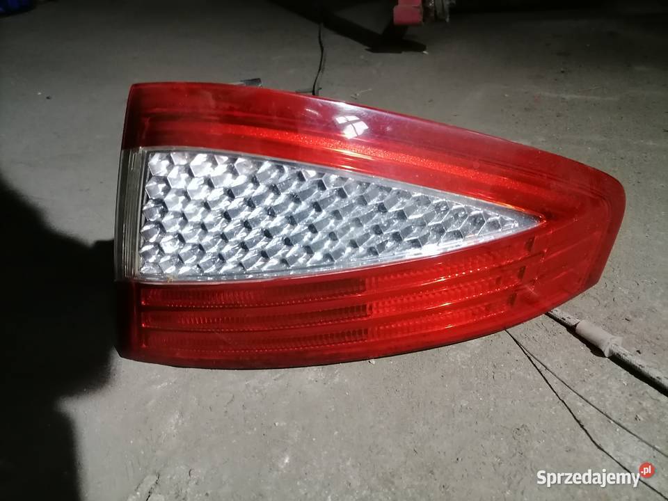 Lampa Mondeo mk4 tylna prawa Lampy tylne Żelazków sprzedam