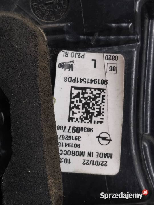 LAMPA TYŁ W KLAPĘ LEWA EU 9830097780 Opel Corsa Rok produkcji 2022 sprzedam