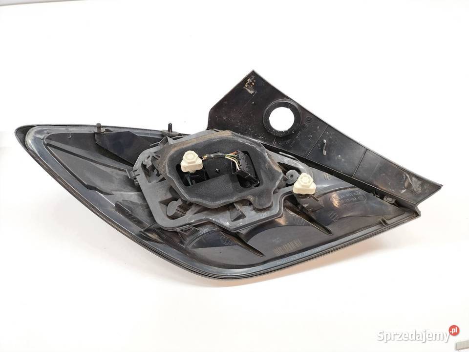 LAMPA TYŁ PRAWA 3D GTC 24451834 Opel Astra III osobowe sprzedam