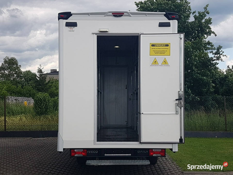 Iveco Daily KONTENER NISKOPODŁOGOWY 443x223x242 Poręba sprzedam
