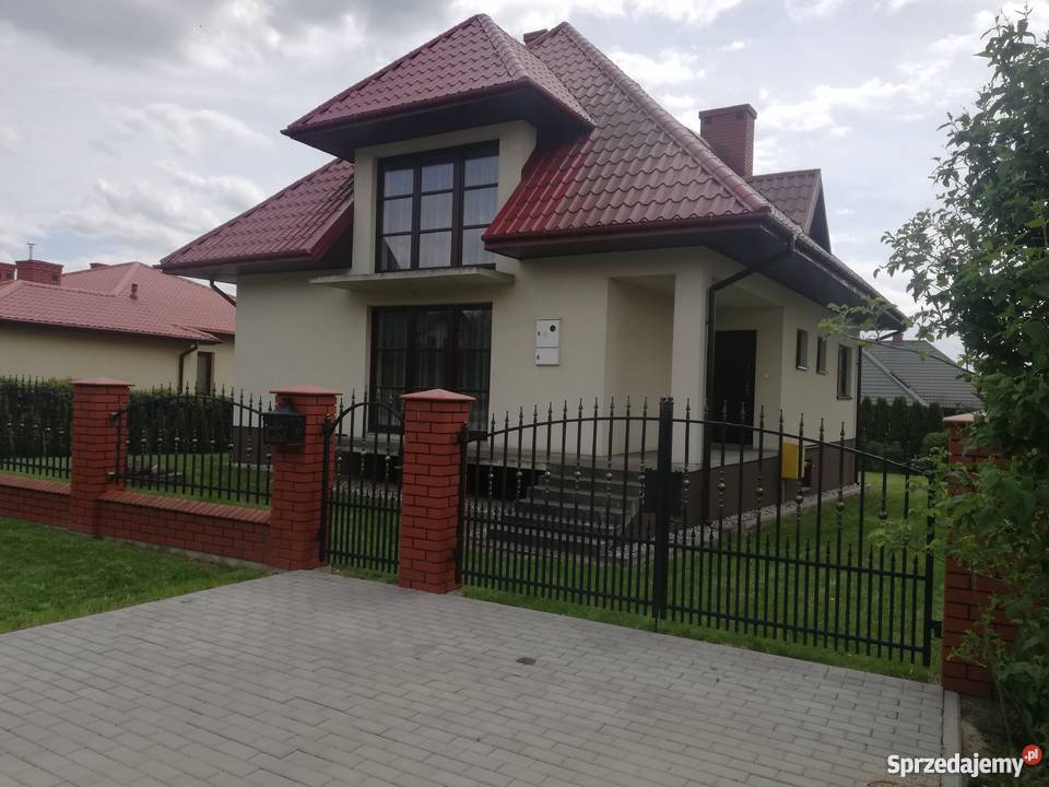 Sprzedam dom w Rykach Liczba pokoi 4 Ryki