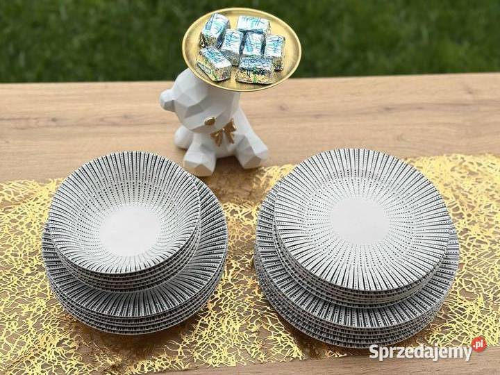 189 Serwis obiadowy 24 elementy kropki Zabrze