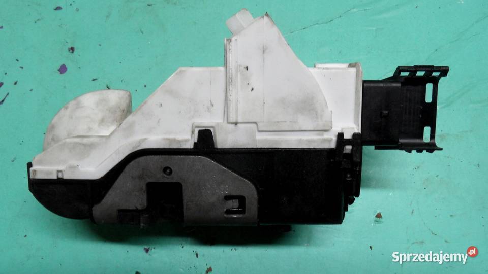 PEUGEOT PARTNER II LIFT 14r zamek drzwi lewy tył świętokrzyskie