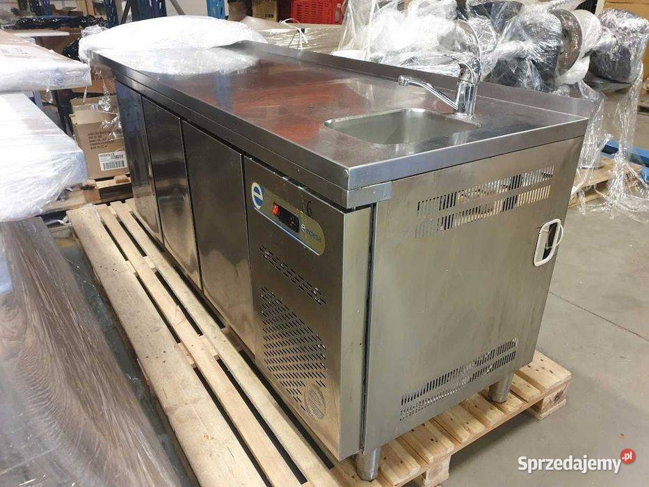 Gastronomiczny stół mroźniczy ASBER 240 3 drzwi Góra