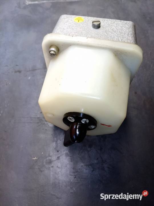 Przełącznik 25A trójkąt gwiazda