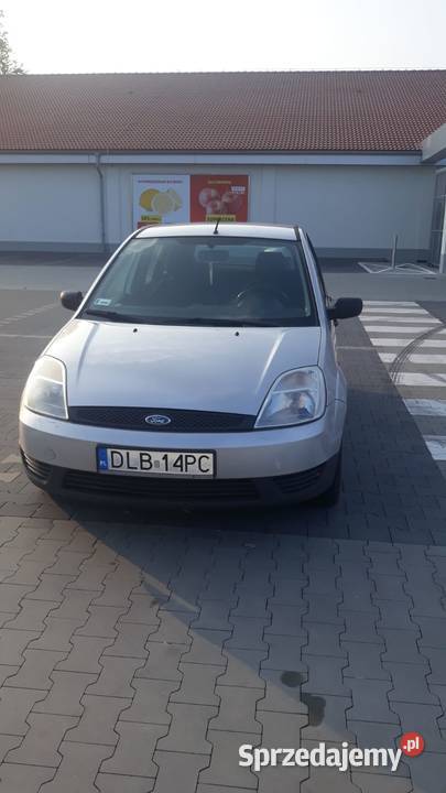 FORD fiesta mk5 125 benzyna srebrny Lubań