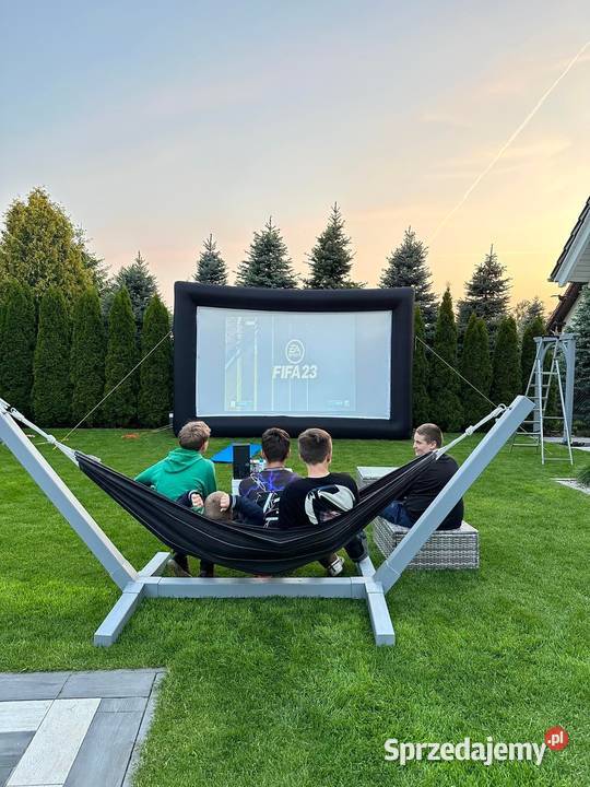 Wynajem Kina Plenerowego Projektor Ekran Maszyna Poznań