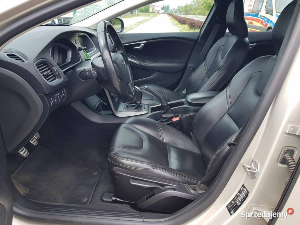 Volvo V40 20 Turbo Benzyna 152 Nawigacja Skóry Motoryzacja Włocławek