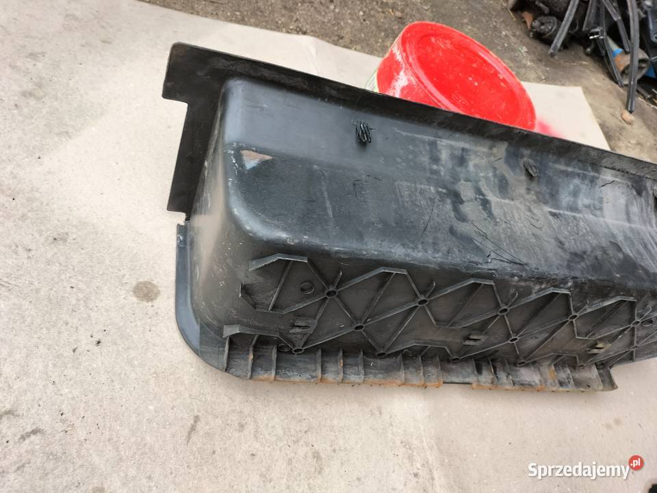 TRANSPORTER T4 701863735A STOPIEŃ OSŁONA PROGU Kamień-Kolonia