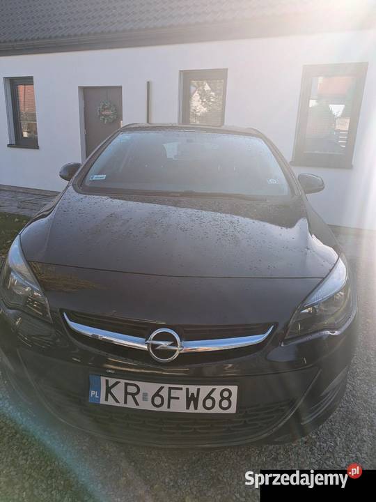 Opel Astra J 16d 110 2015r Bezwypadkowy Nowy Korczyn sprzedam