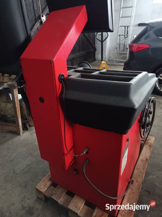 Wyważarka Tip Top z dociskiem pneumatycznym łódzkie Łęczyca