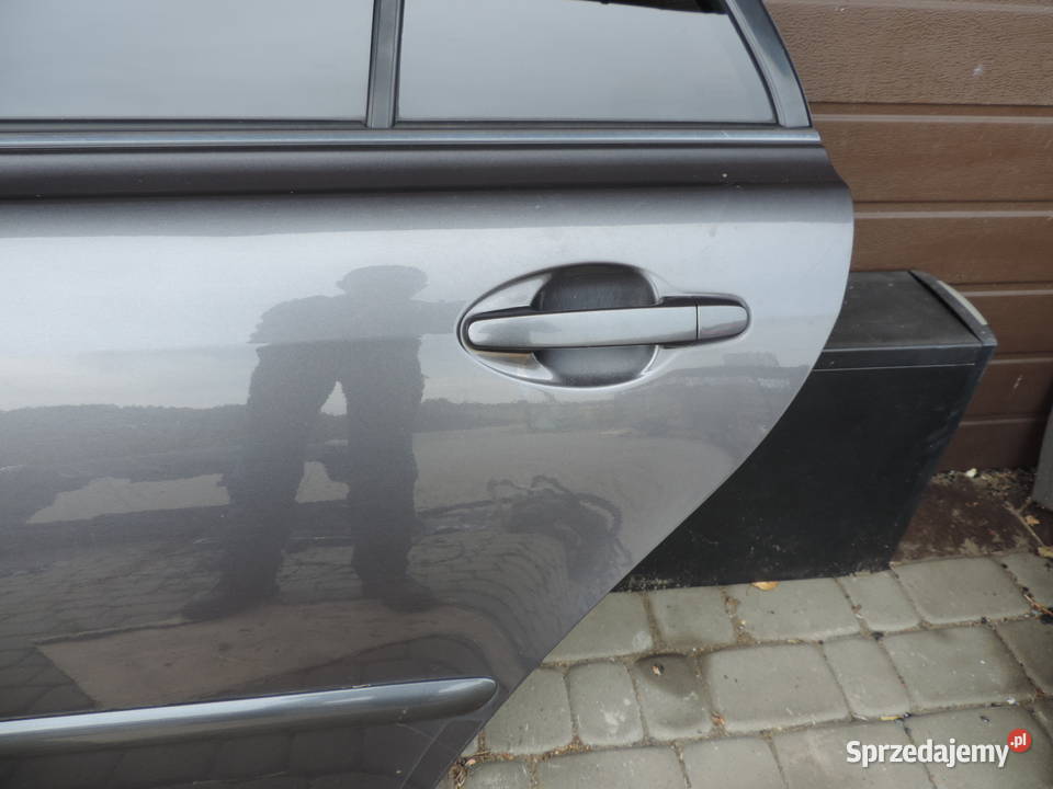 TOYOTA AVENSIS T25 FL KOMBI DRZWI LEWY TYŁ 1G3 Nowy Sącz sprzedam