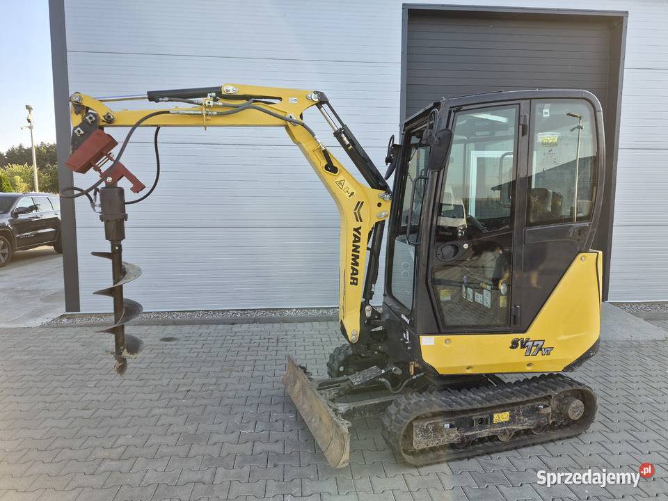 Wynajem minikoparka Yanmar SV17VT wyposażonej w nie
