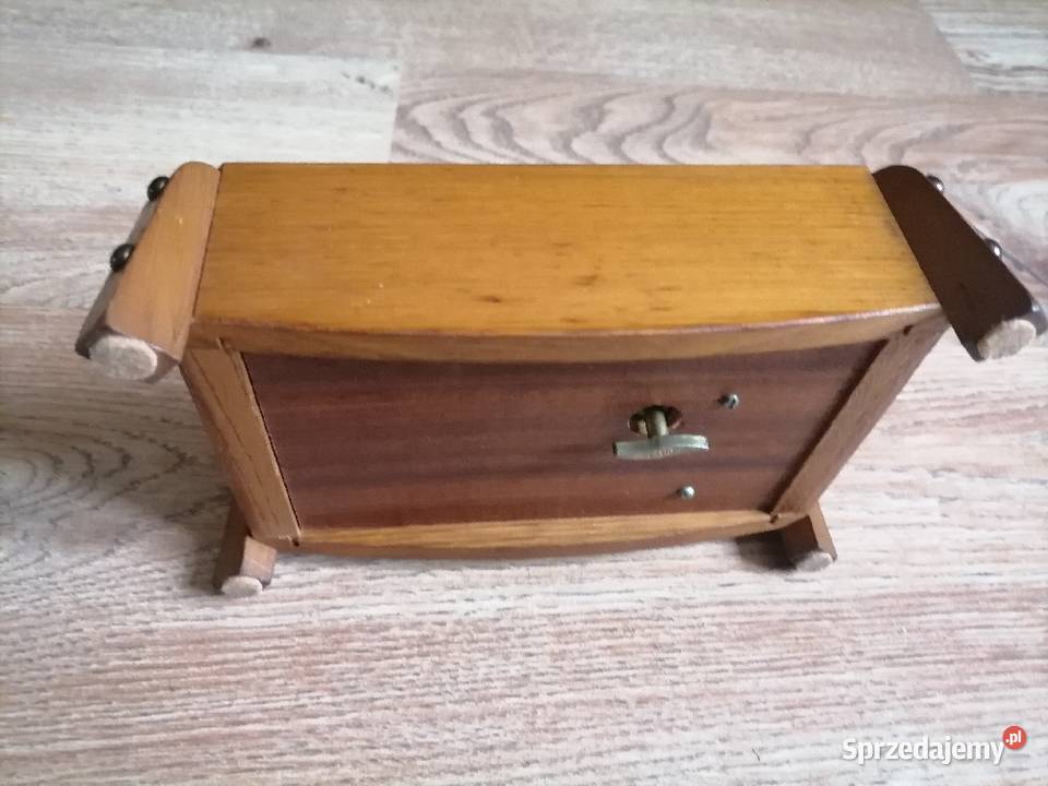 Stara szkatułka z pozytywką Szwajcaria