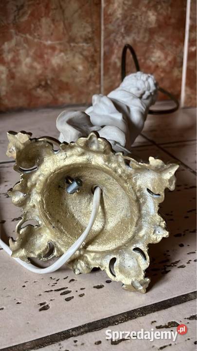 Lampa noga alabastowy chłopczyk podtrzymujący Gdańsk