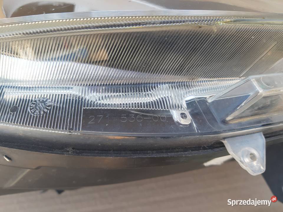 RENAULT TWINGO II REFLEKTOR PRAWY LAMPA PRAWA Trzciel