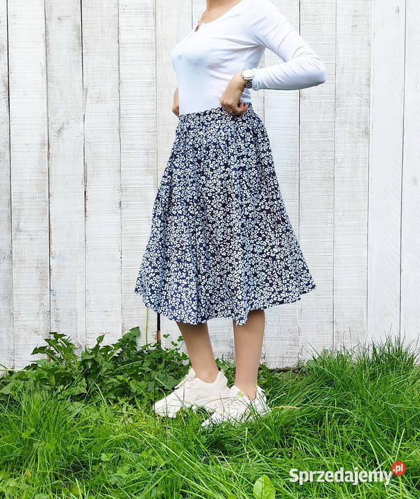 Spódnica midi łączka kwiatki kwiaty białe granat niebieski zachodniopomorskie Szczecin sprzedam