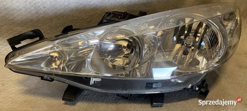 Lampa reflektor lewy przód Peugeot 207 0612 Jasienica
