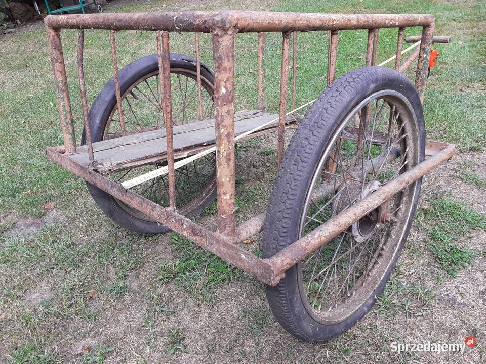 Retro wózektowarowyna działkęogrodukoła