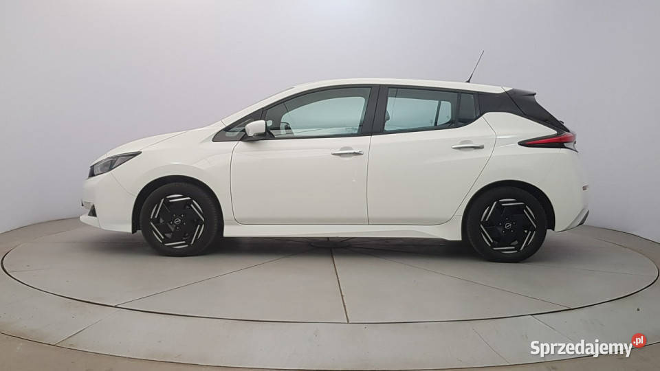 Nissan Leaf 40kWh Acenta Z polskiego salonu serwisowany w ASO Warszawa