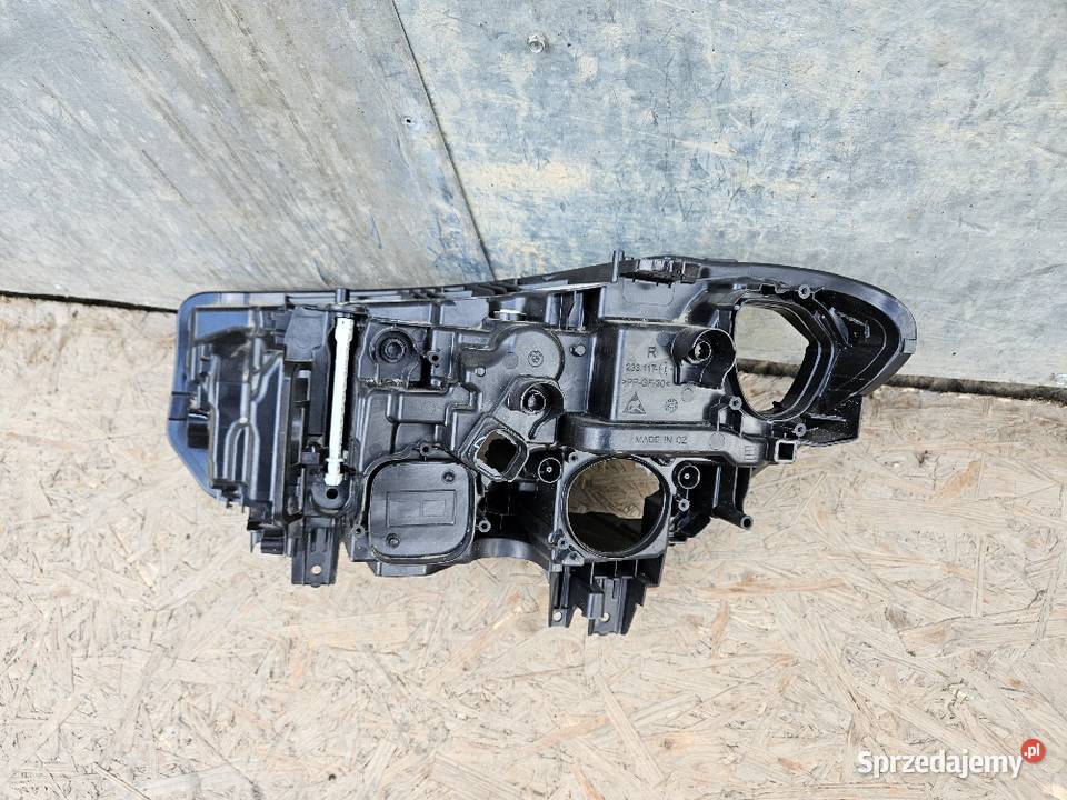 BMW 6 G32 PUSZKA LAMPY PRAWA PRZÓD LASER osobowe Międzychód