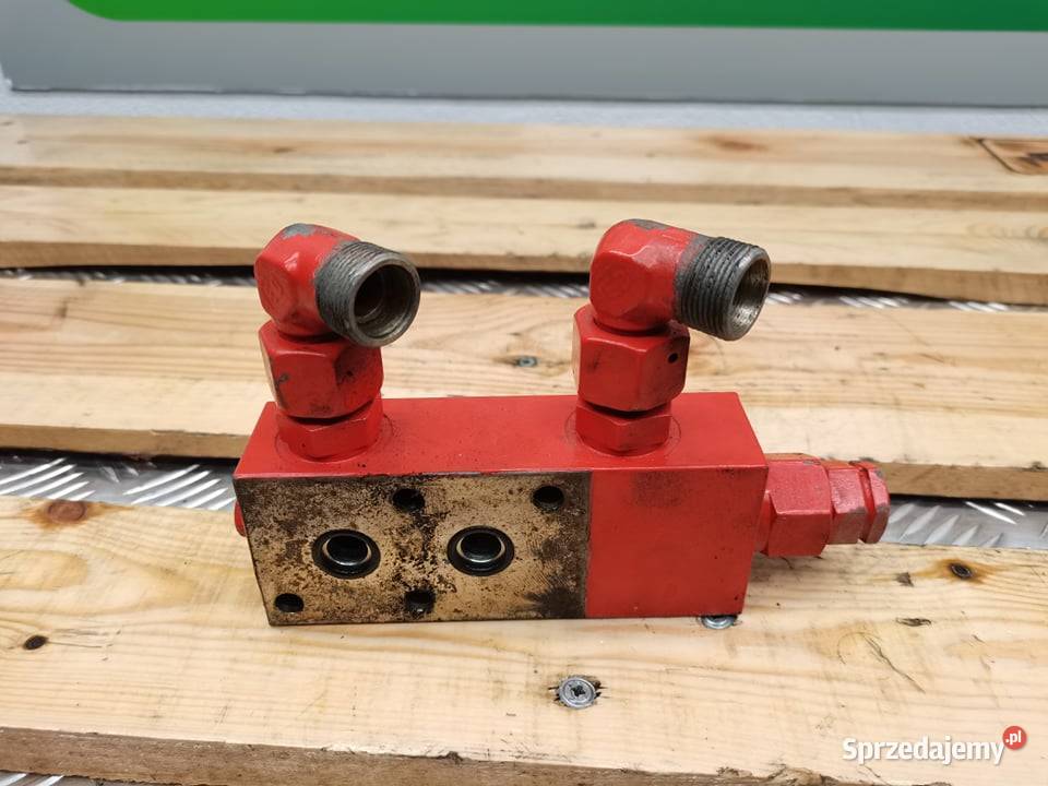 Zamek siłownika łyżki Manitou MLT 523 Wilkowo