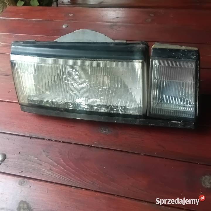 Leflektorlampa Nissan sunny świętokrzyskie Morawica sprzedam
