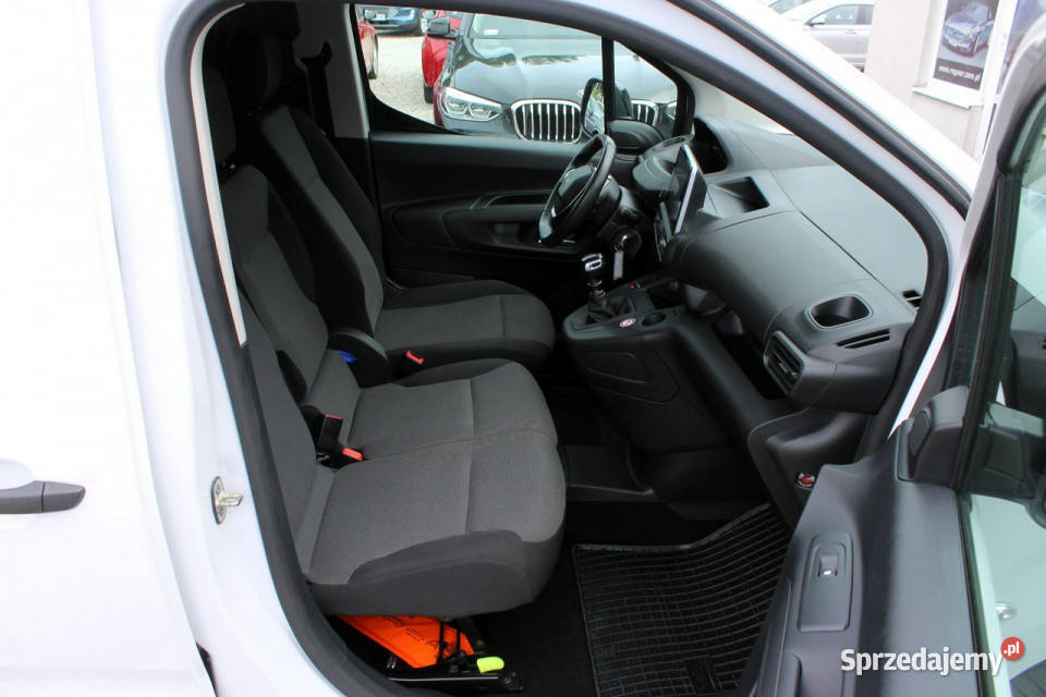 Peugeot Partner Długi 3os FV23 Kamera Navi 8 Sokołów